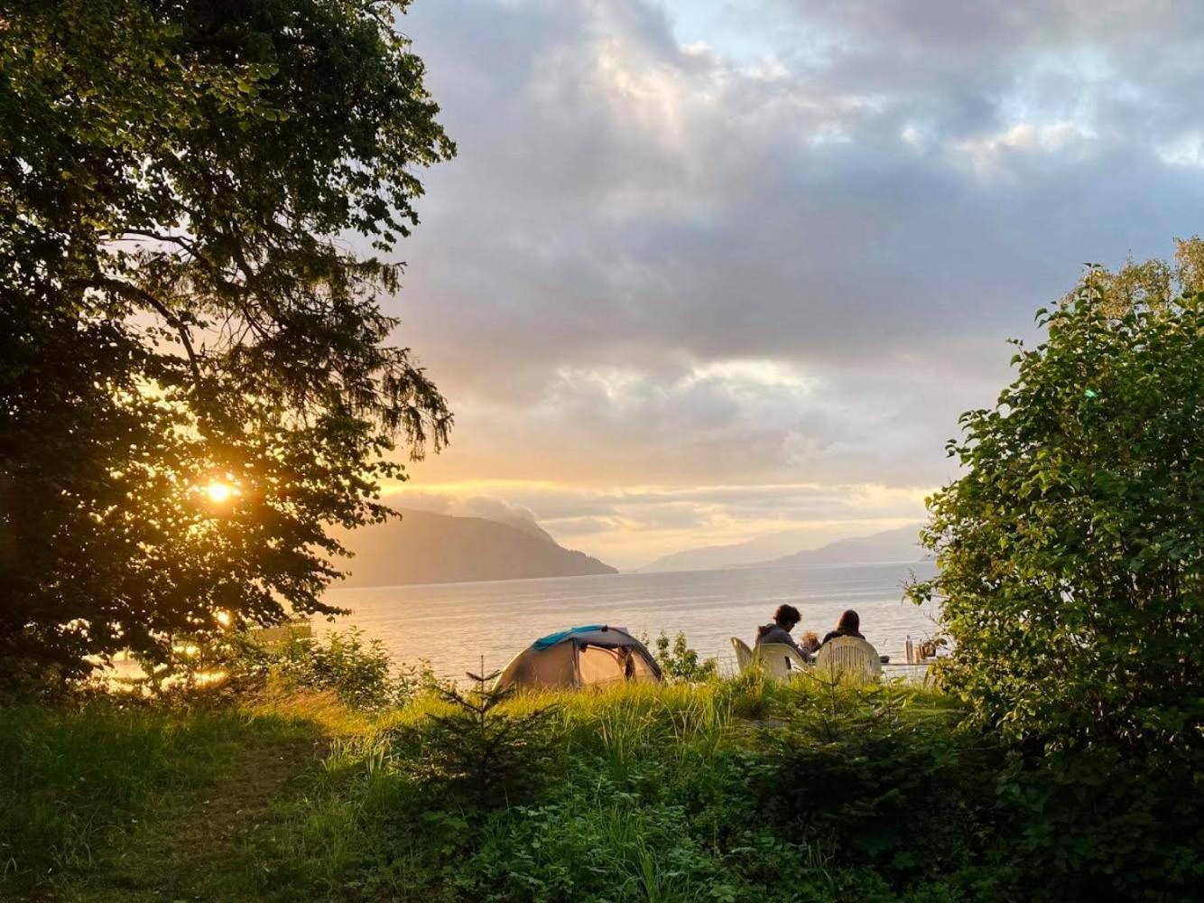 Hjelmeland Camping & Hostel Nokling Exterior foto